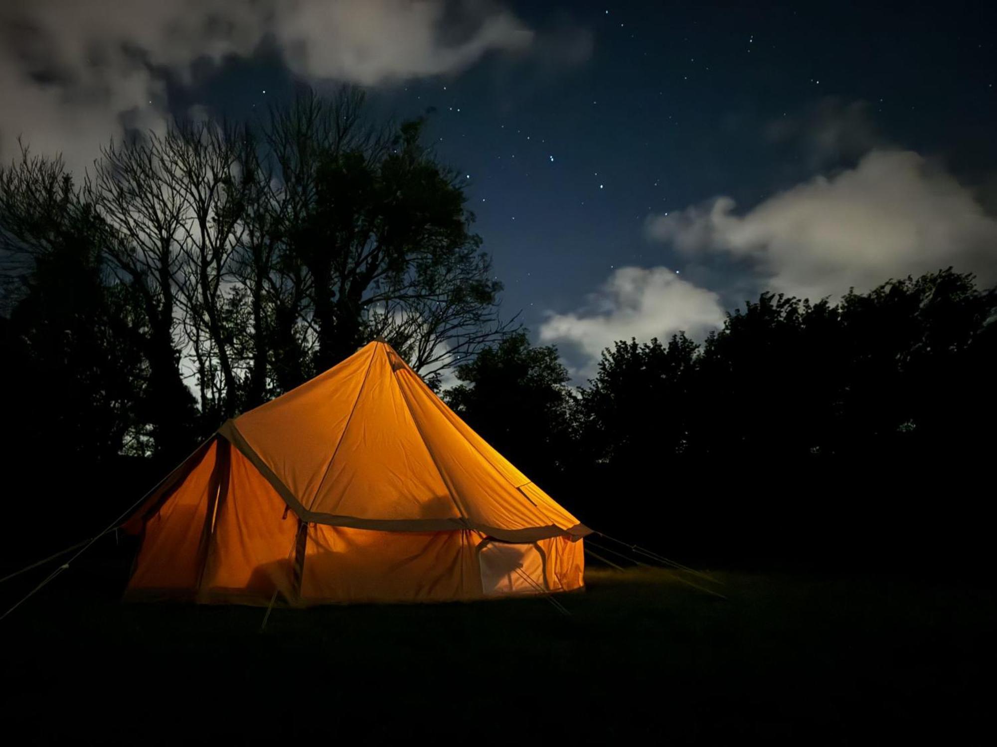 Fully Furnished Bell Tent 3 Carlyon Bay Buitenkant foto